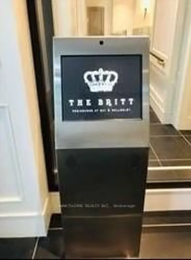 Additional image 16 of 955 Bay St Unit 1507