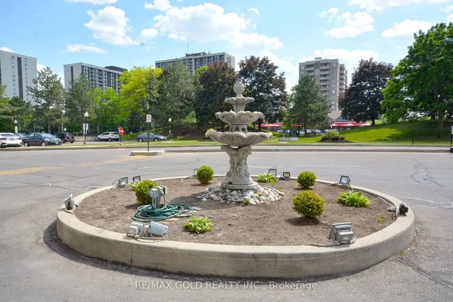 Additional image 41 of 18 Knightsbridge Rd Unit 809