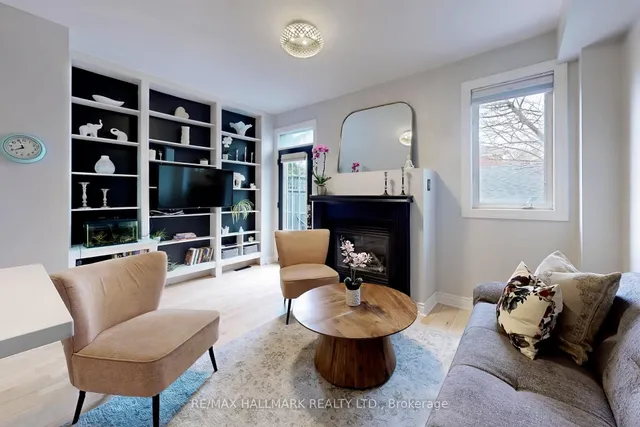 Additional image 13 of 99 Crossovers St