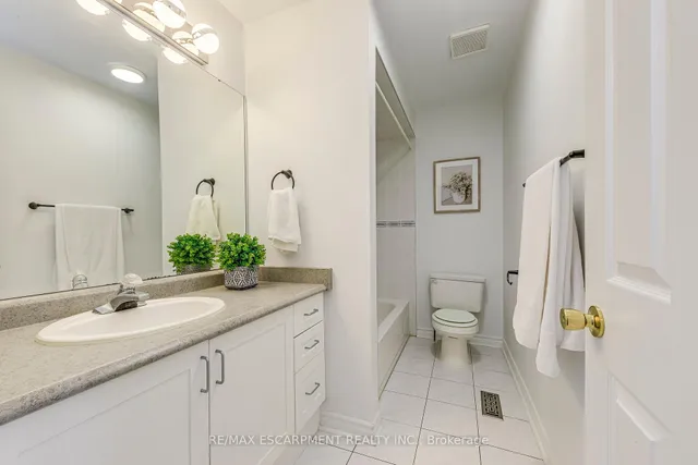 Additional image 32 of 2116 PROSPECT St Unit G