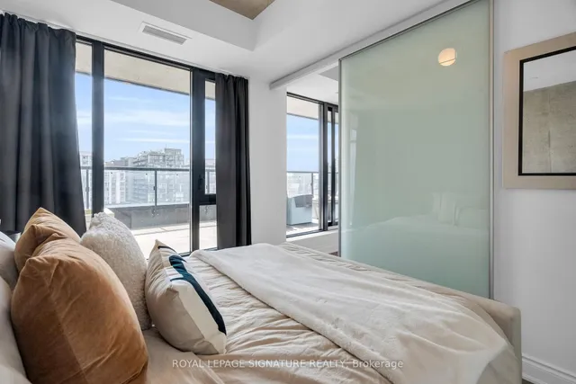 Additional image 21 of 608 Richmond St Unit 1105