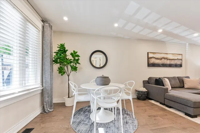 Additional image 5 of 1265 Woodbine Ave