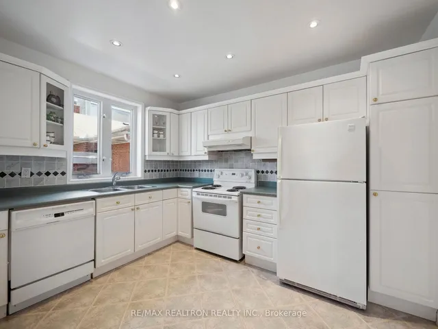 Additional image 13 of 397 Cortleigh Blvd