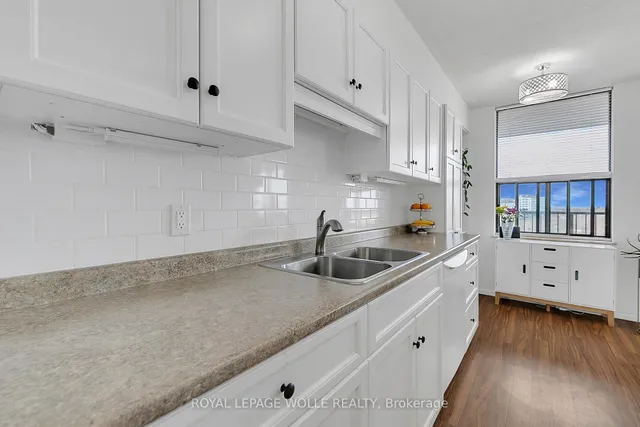 Additional image 9 of 81 Church St Unit 702