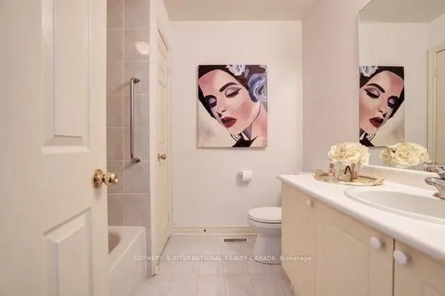 Additional image 19 of 3045 New St Unit 35