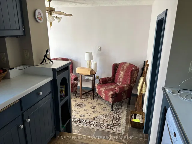 Additional image 12 of 31 Paisley Ave