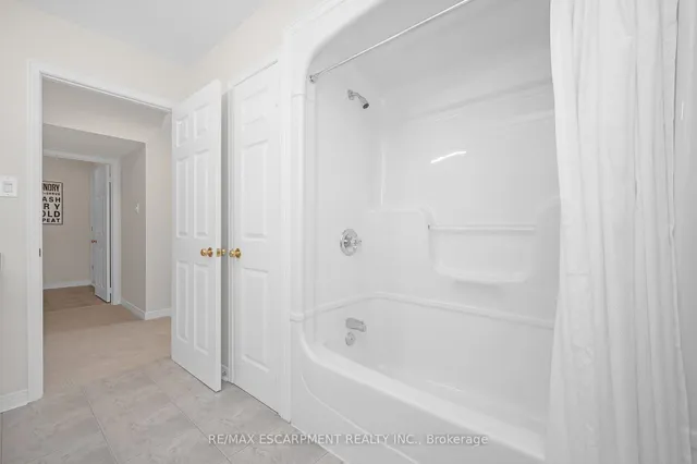 Additional image 24 of 4275 Millcroft Park Dr Unit 10