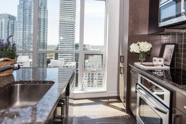 Additional image 4 of 89 Dunfield Ave Unit 2010