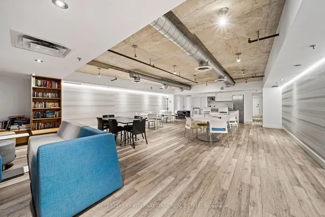 Additional image 21 of 388 Richmond St Unit 919