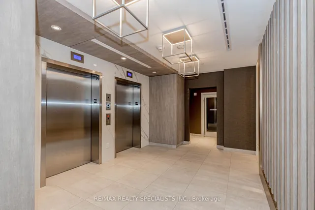 Additional image 13 of 415 Main St Unit 105