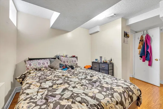 Additional image 35 of 7 Accent Circ