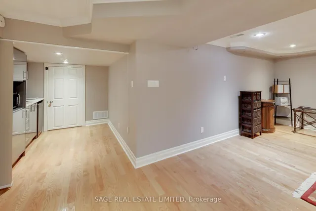 Additional image 42 of 108 Madawaska Ave