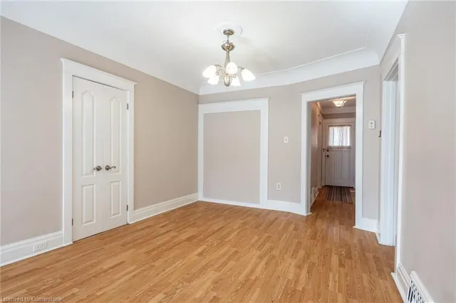 Additional image 7 of 276 Balmoral Ave