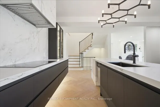 Additional image 16 of 2187 Lakeshore Rd