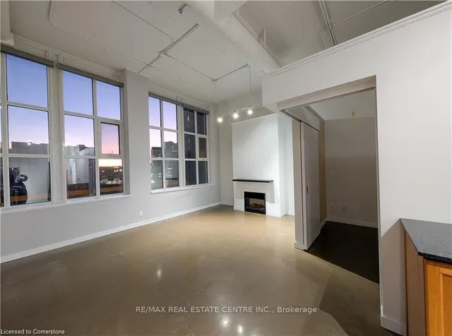 Additional image 13 of 404 KING St Unit 316