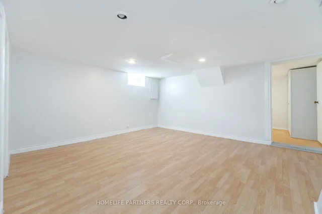 Additional image 35 of 63 Eileen Ave