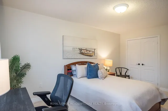 Additional image 40 of 476 Laundon Terr