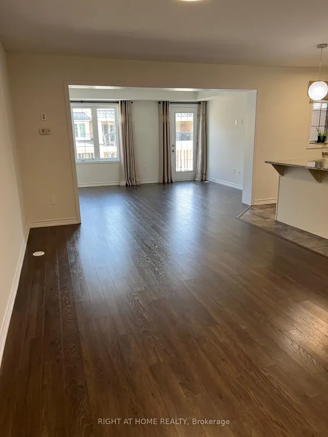 Additional image 7 of 3060 Mistletoe Gdns