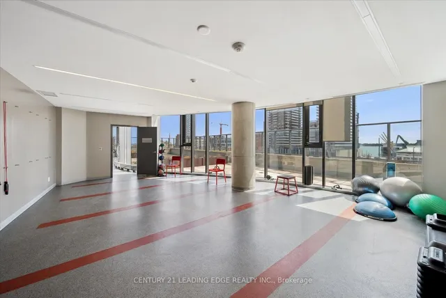 Additional image 34 of 1 Market St Unit 1313