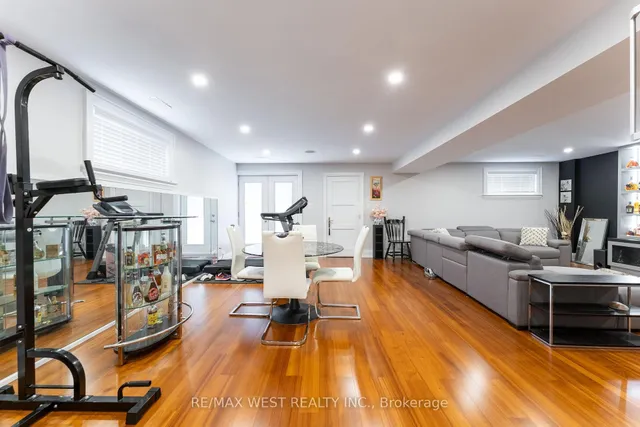 Additional image 24 of 1152 Glengrove Ave