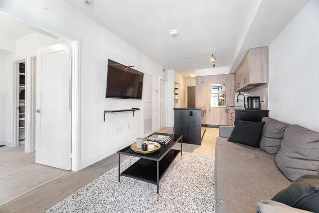 Additional image 14 of 27 Bathurst St Unit 1012