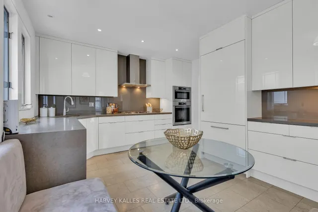 Additional image 14 of 111 Strathallan Blvd