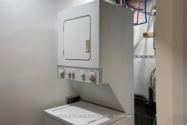 Additional image 35 of 43 Beckett Ave