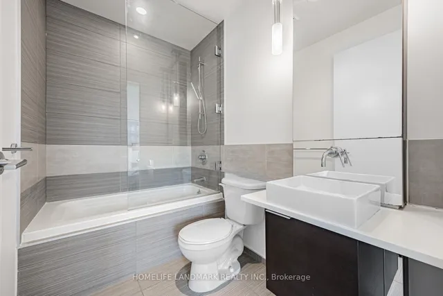 Additional image 20 of 8 Charlotte St Unit 602