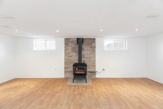 Additional image 36 of 2143 Mountainside Dr