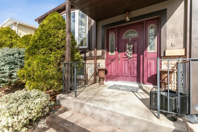 Additional image 3 of 2187 Sandringham Dr