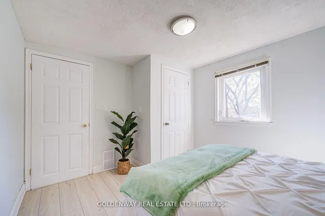 Additional image 24 of 211 Pemberton Ave