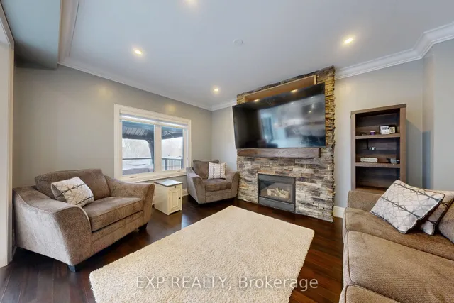 Additional image 7 of 100 Dells Cres