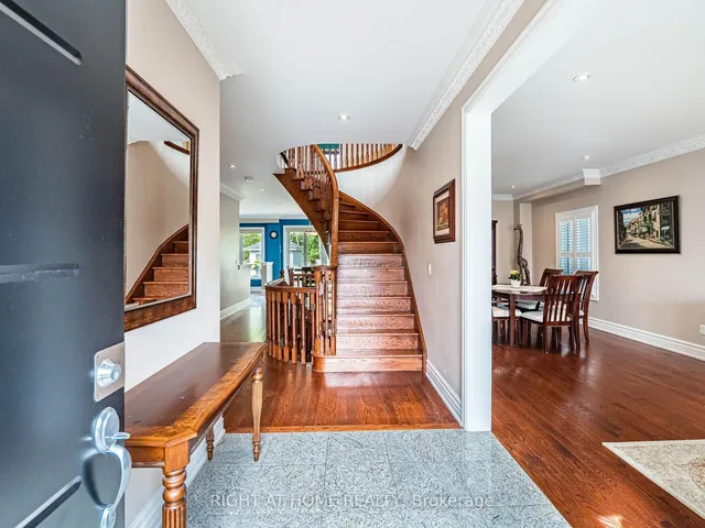 Additional image 4 of 30 Haliburton Ave