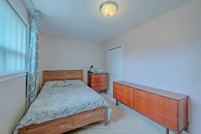 Additional image 21 of 184 Oakmeadow Blvd