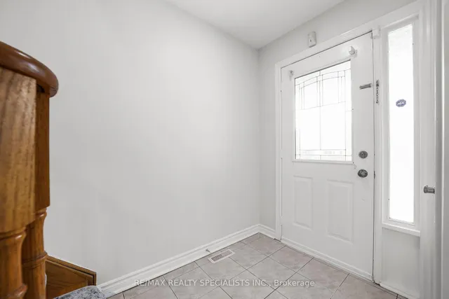 Additional image 3 of 51 Rain Lily Lane