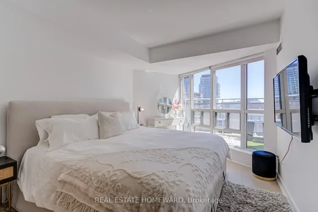 Additional image 16 of 255 Richmond St Unit 1004