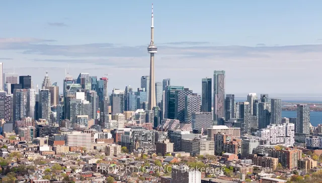 Additional image 34 of 955 Queen St Unit 317