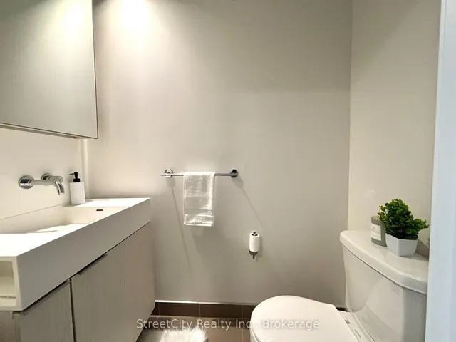 Additional image 7 of 20 Richardson St Unit 611