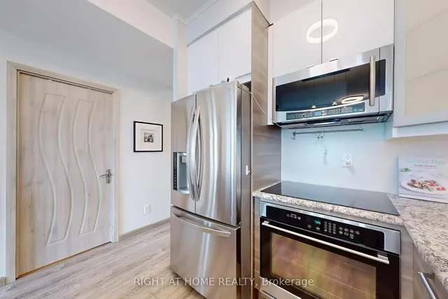 Additional image 7 of 219 Fort York Blvd Unit 2205