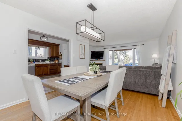 Additional image 18 of 37 Brookdale Cres