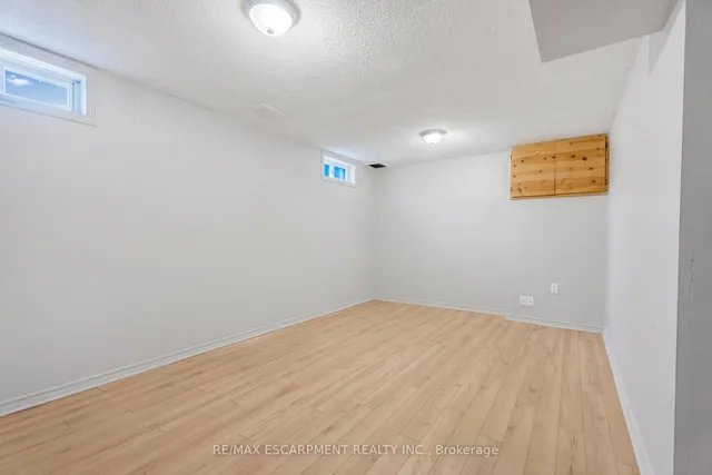 Additional image 23 of 1301 UPPER GAGE Ave Unit 33