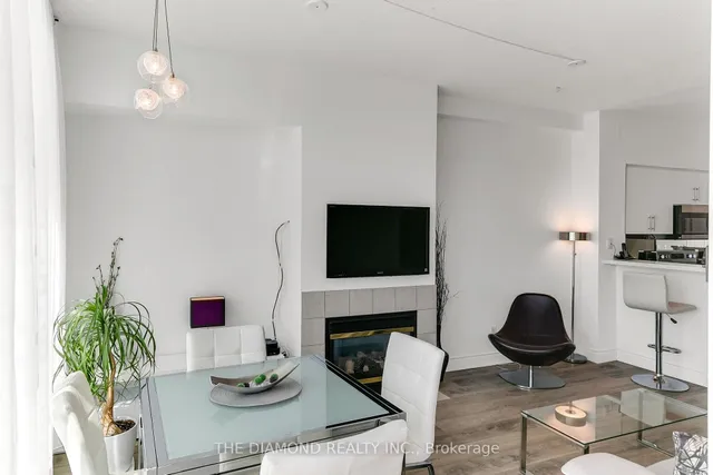 Additional image 17 of 5 Marine Parade Dr Unit 327