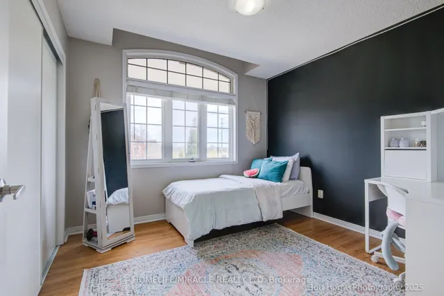 Additional image 23 of 1044 Zimmerman Cres