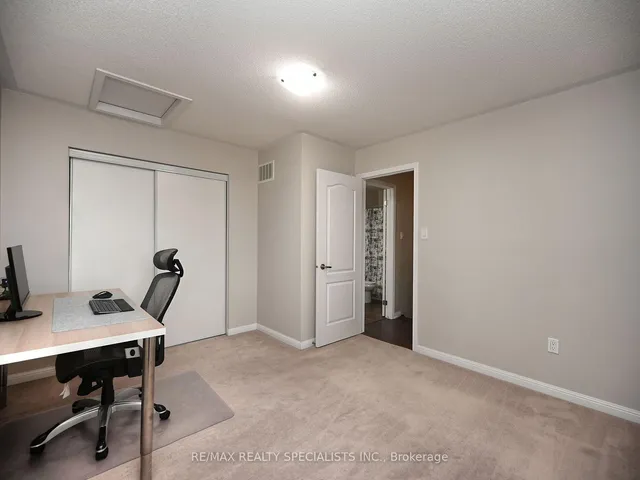 Additional image 44 of 82 Suitor Crt