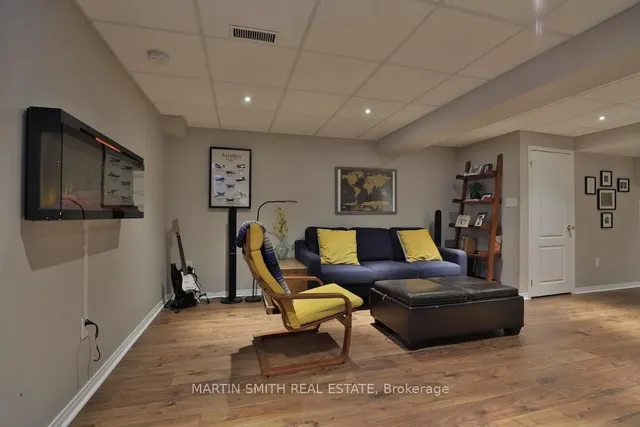 Additional image 26 of 2406 Curtis Rd