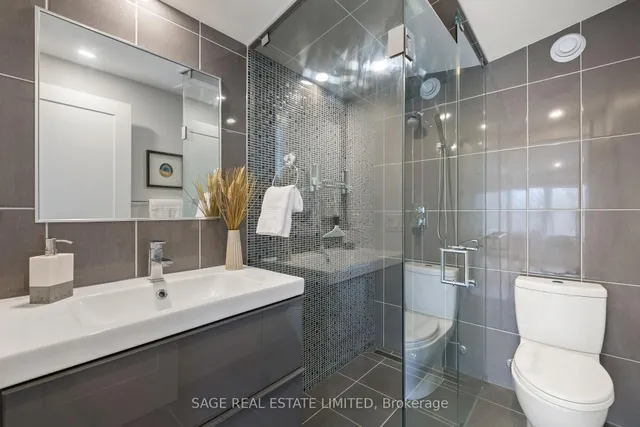 Additional image 26 of 750 Crawford St