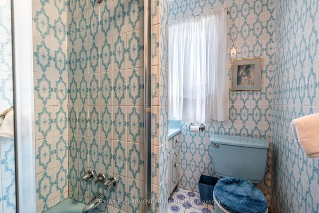 Additional image 25 of 244 HUGHSON St