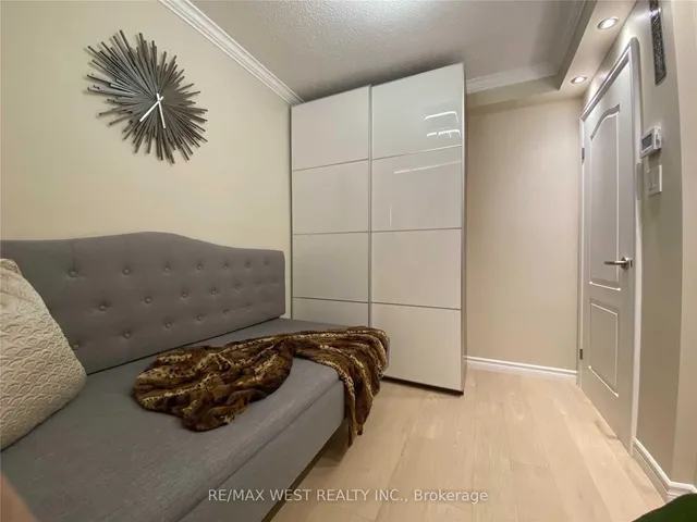 Additional image 19 of 45 Southport St Unit 503