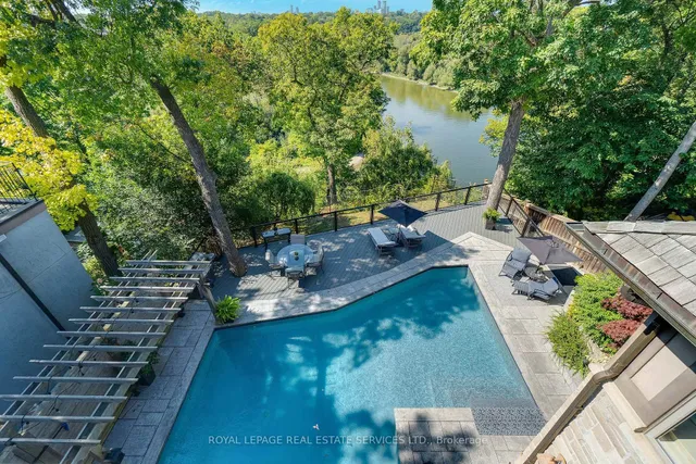 Additional image 37 of 43 Riverside Cres