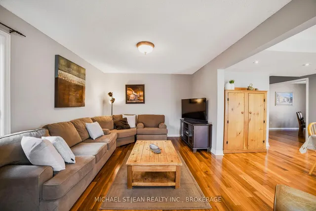 Additional image 8 of 130 Huntingwood Ave